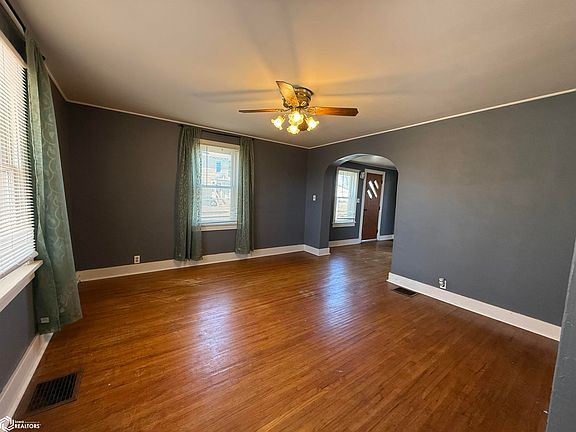 5th image of 501 E State St