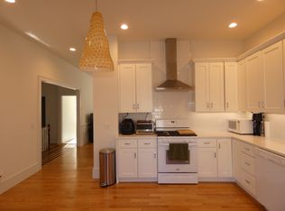 25 Davis Ave #2B, Brookline, MA 02445