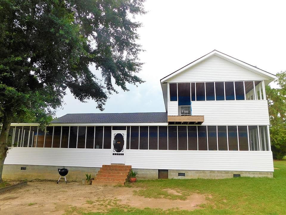 2nd image of 3231 Sylvester Dr