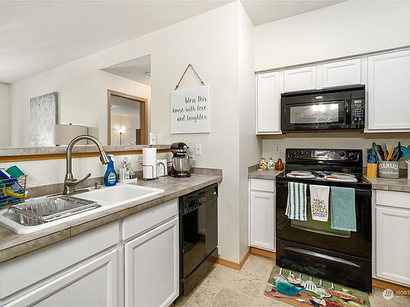 5th image of 18615 101st Avenue Ct E #261