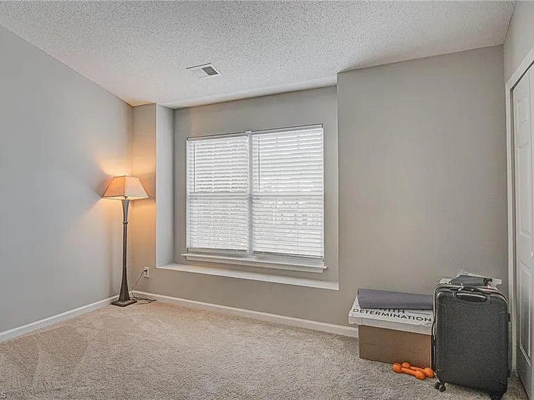 3030 Kensington Pl — Photo 27