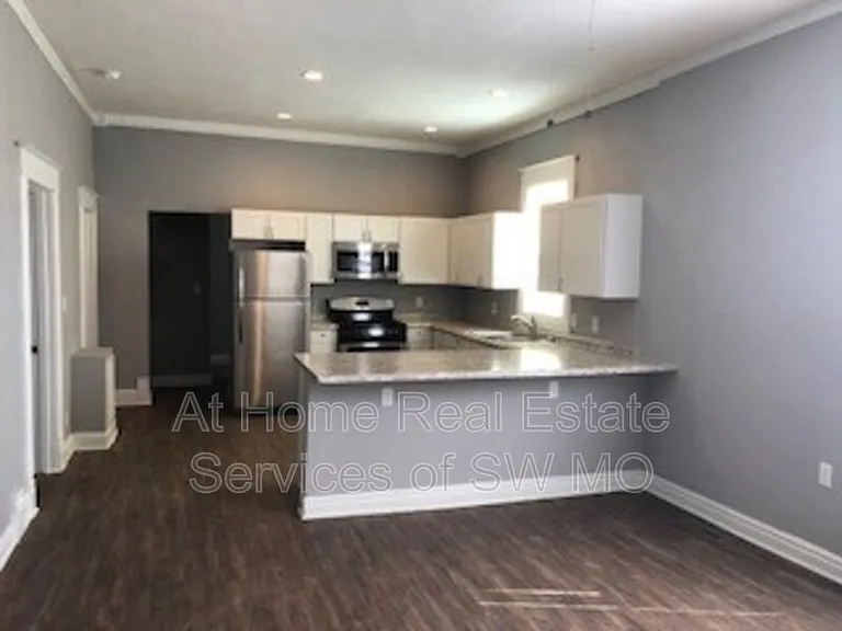 626 S New Ave — Photo 13