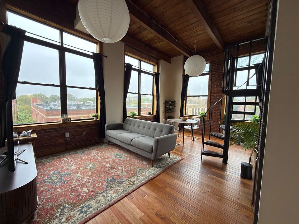 1st image of 24 Norman St APT 301