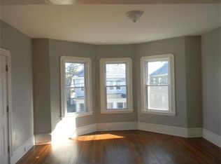 83 Rounds St, New Bedford, MA 02740