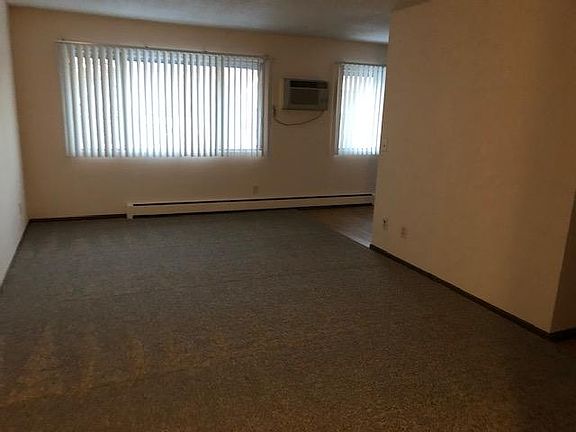 4th image of 3912 Minnehaha Ave APT 4