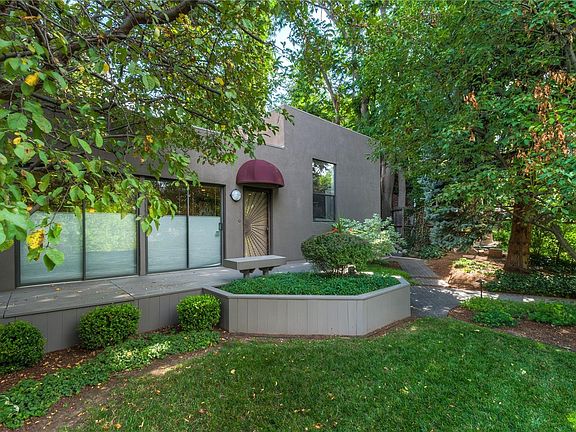 4th image of 810 S Josephine St