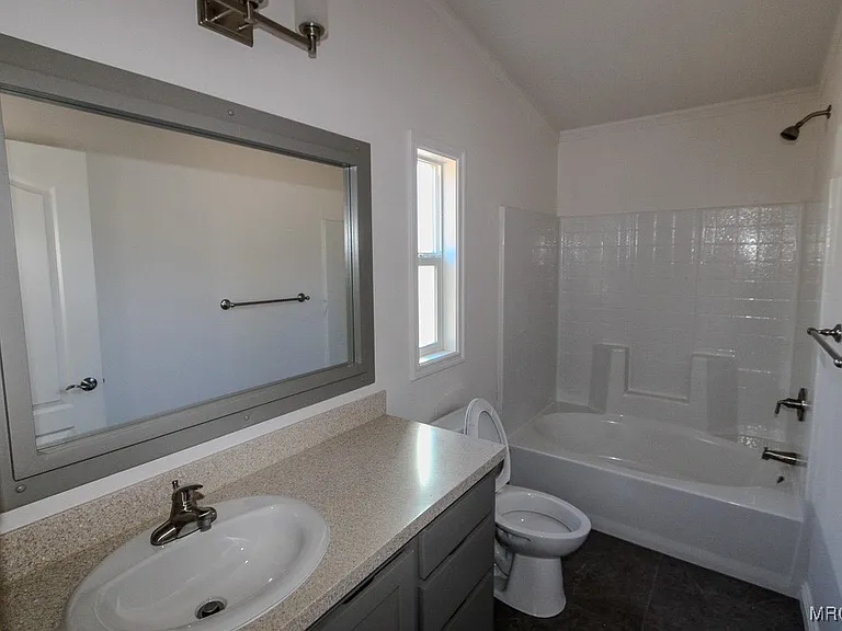 1336 La Crescenta Dr #2 — Photo 16