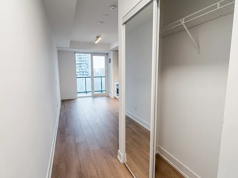 308 Jarvis St #2206 — Photo 10