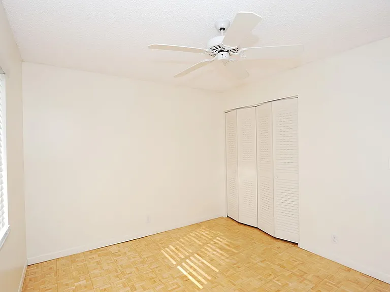 1000 Manatee Rd — Photo 8