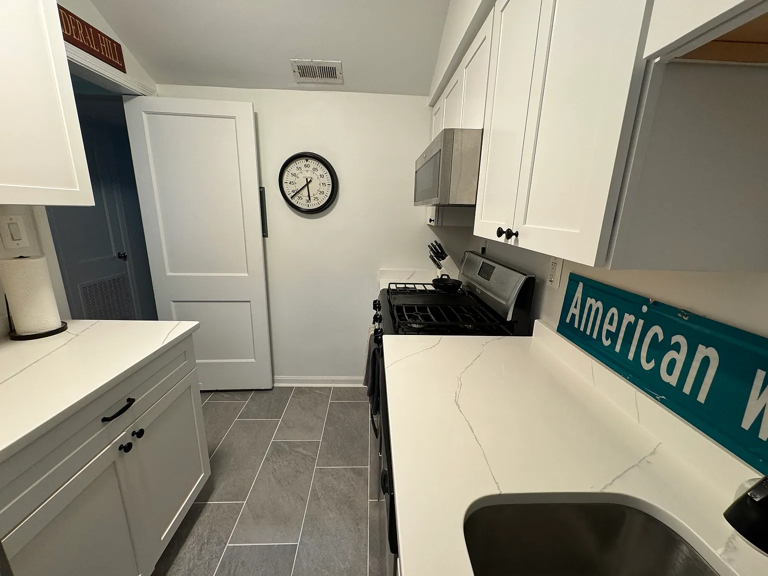 2 bed, 840 sqft, $2,750 — Photo 4