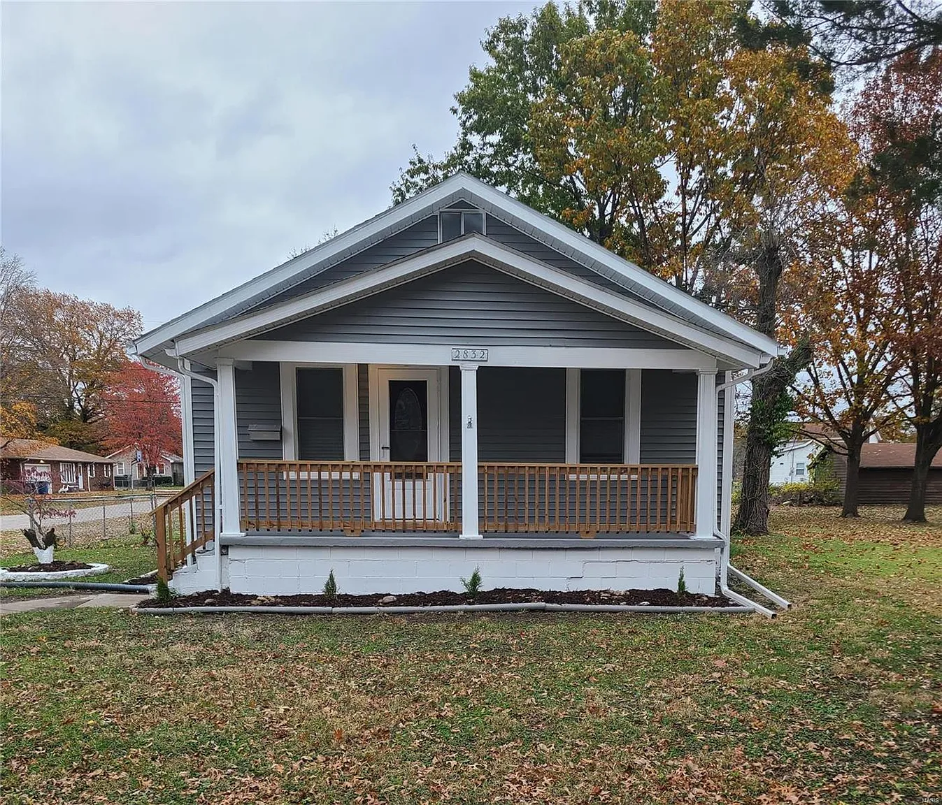 2832 Indiana Ave photo 1