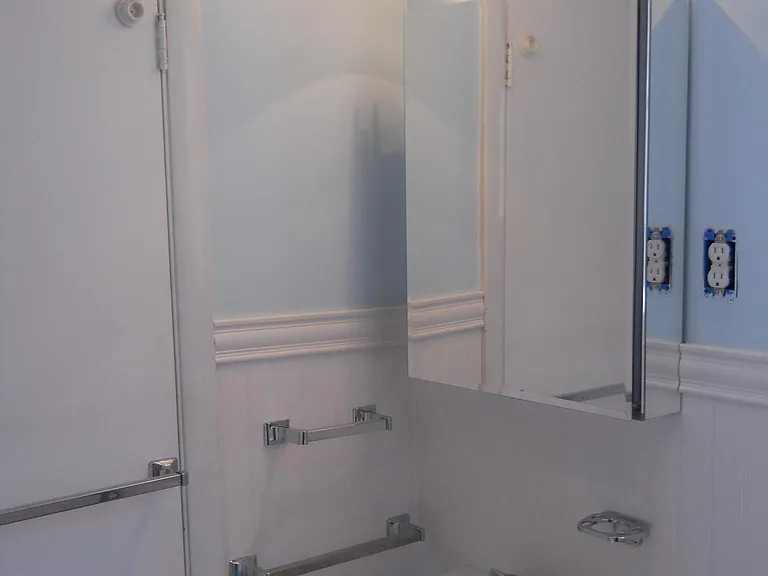 18 Middle St #3 — Photo 6