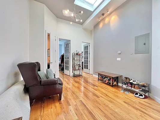 Rented by Doorway NYC, LLC | media 19