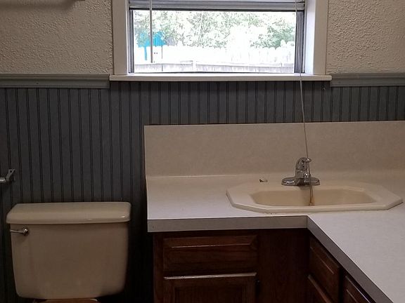 5th image of 22364 Thomae Ln