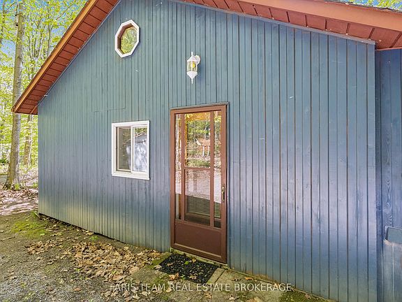 5th image of 112 Farlain Lake Rd E