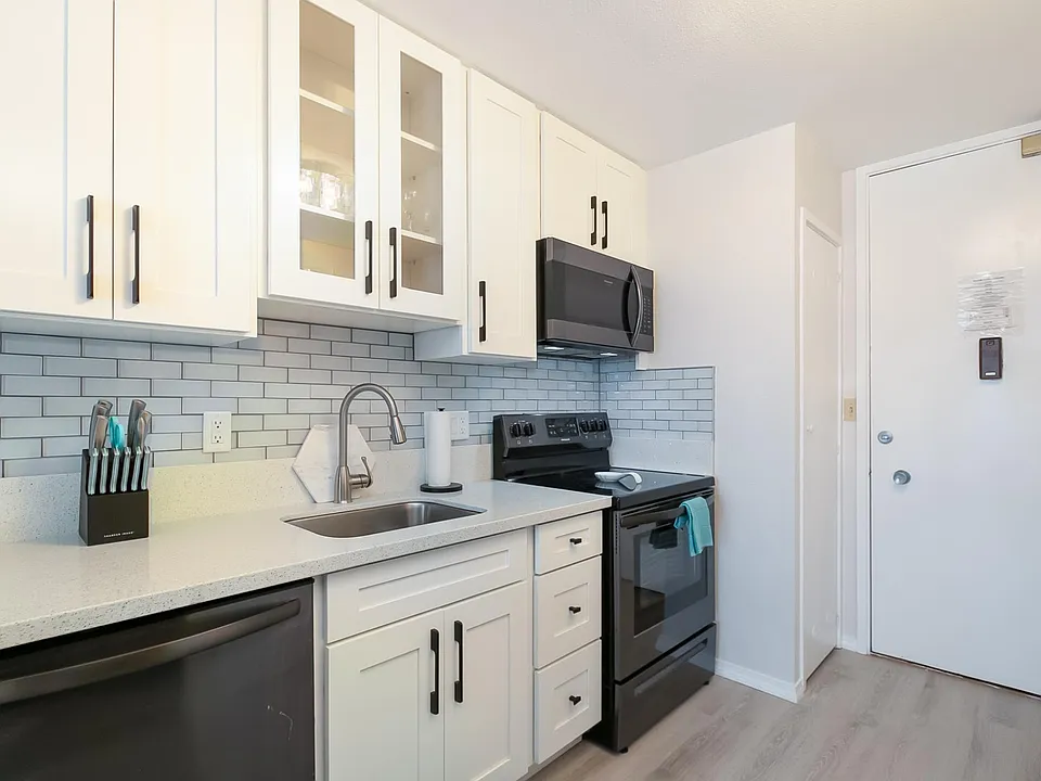 1765 Ala Moana Blvd #1183