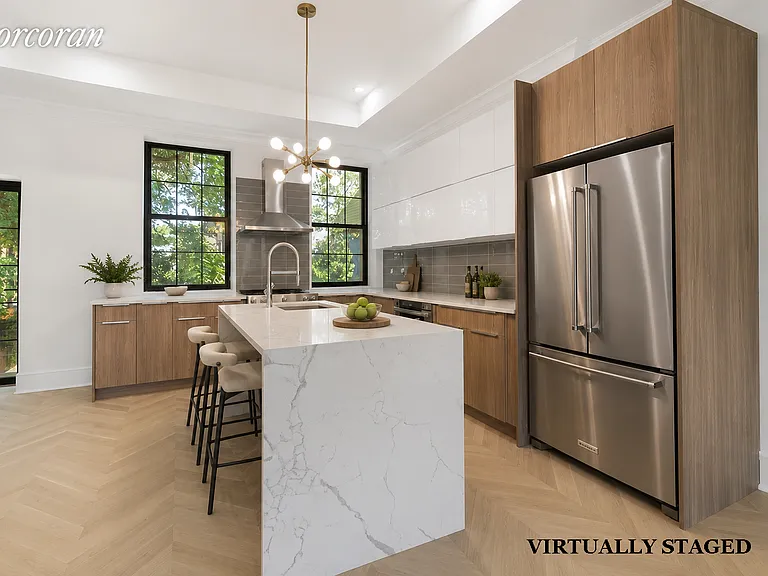 319 Quincy St #2 — Photo 3