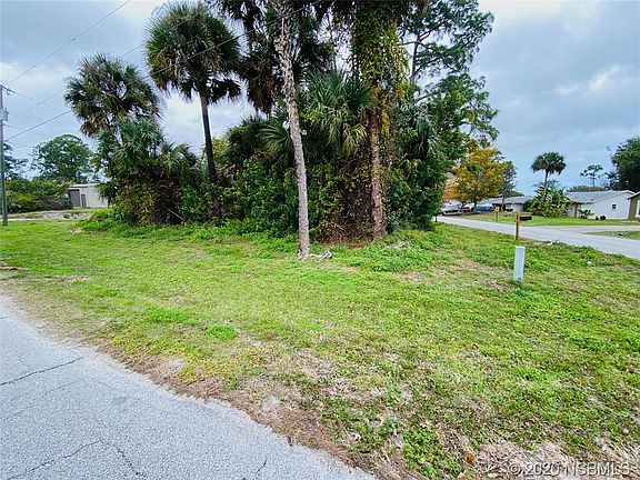 4th image of 2760 Fern Palm Dr