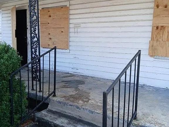 2nd image of 2237 Marble Ave