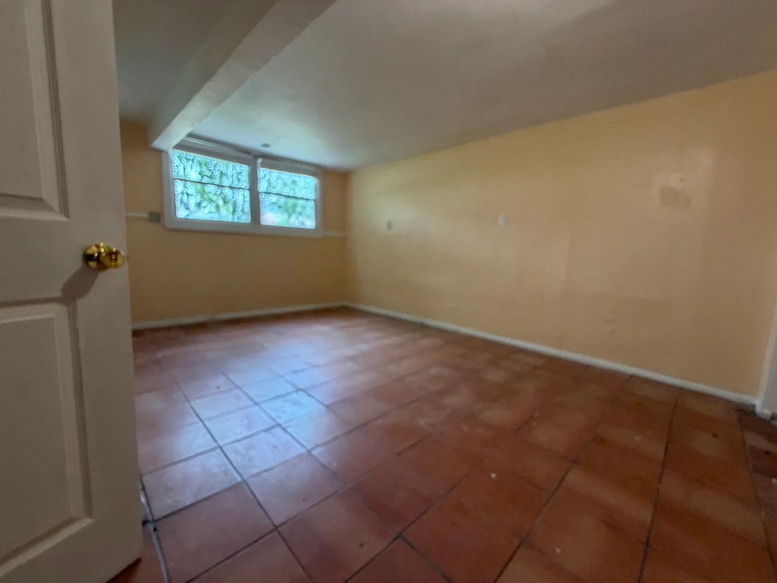 2 bed, 800 sqft, $850 — Photo 2