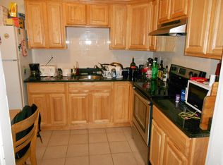 22 Aberdeen St #1, Boston, MA 02215