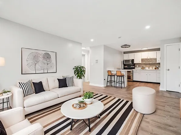 770 Cummins Hwy APT 22, Mattapan, MA 02126