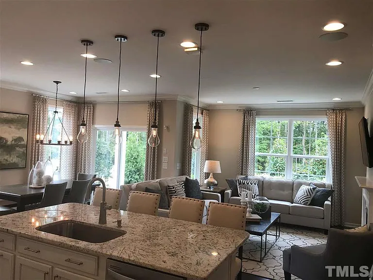 1120 Canyon Shadows Ct — Photo 4