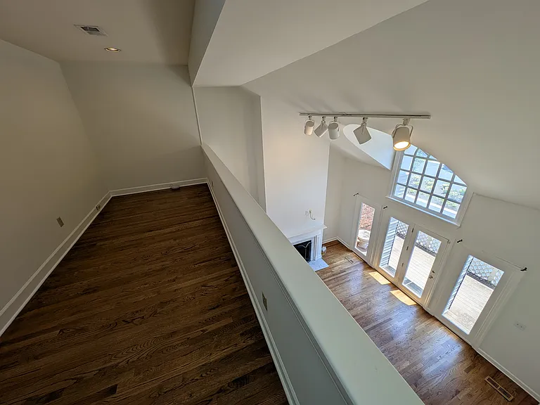 407 Clairton Ct #1 — Photo 19