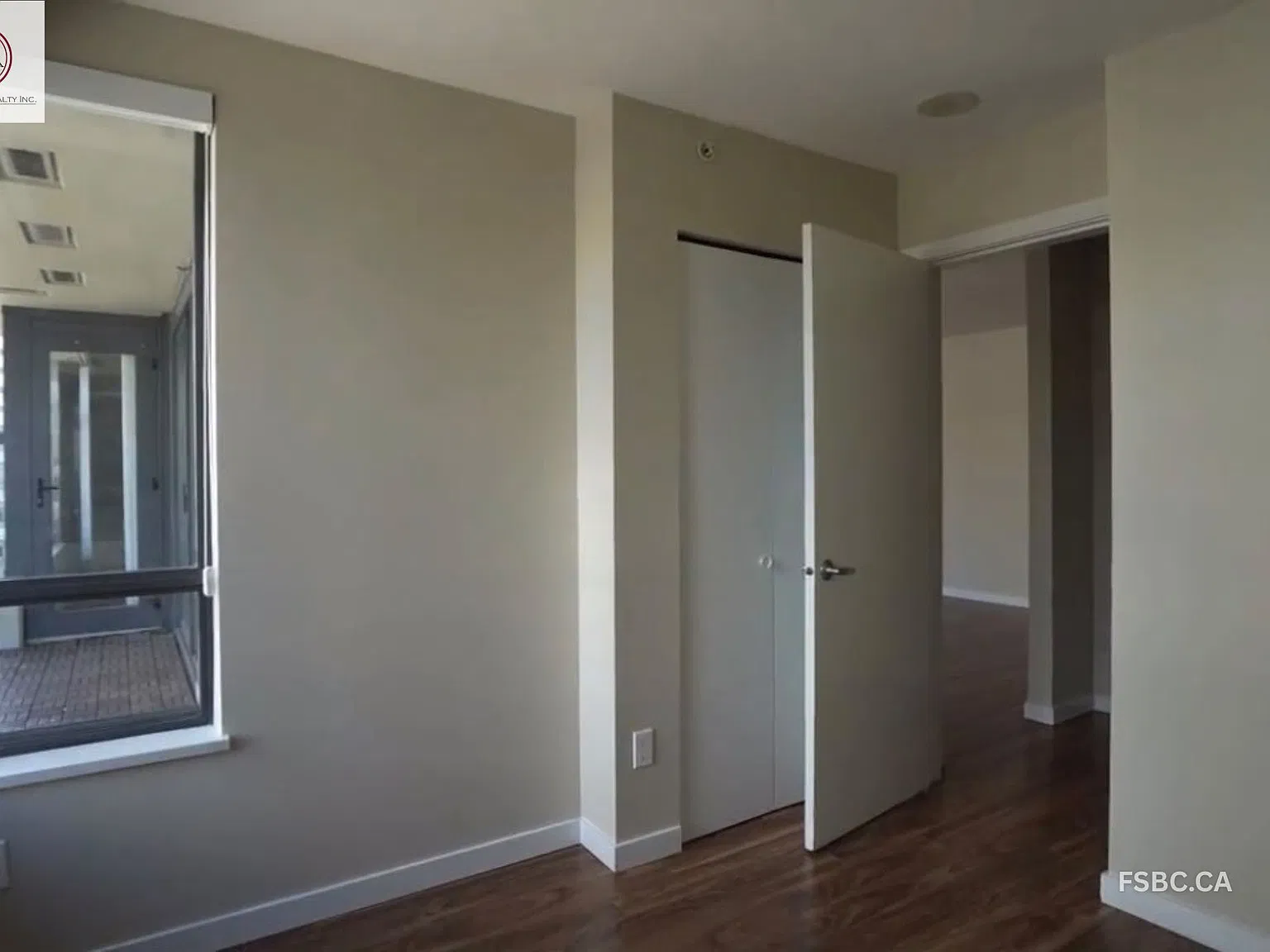 2 bed, 866 sqft, $2,650 — Photo 2