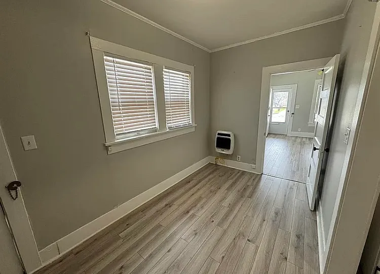 1105 Bluff St #2 — Photo 6