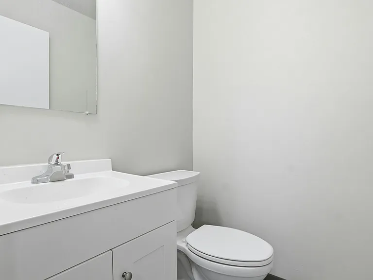 105 E Allen St #203 — Photo 14