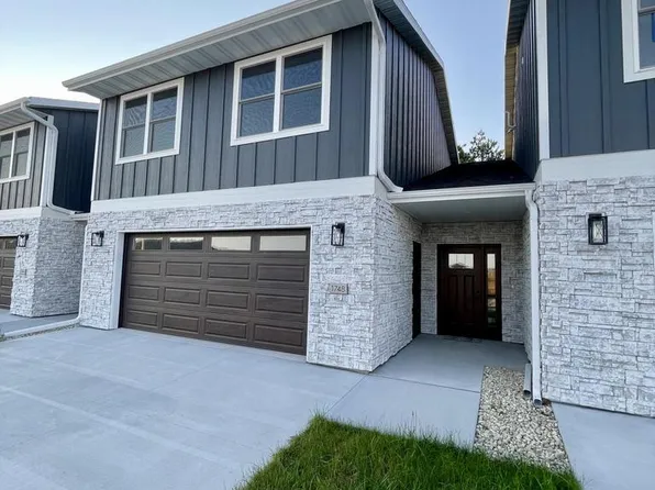 1748 Prairie PLACE, Holmen, WI 54636