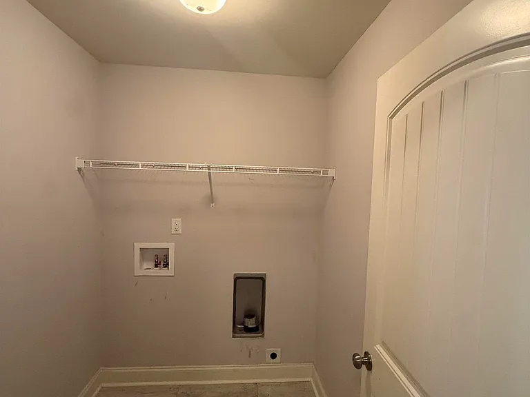 120 Worchester Cir — Photo 10