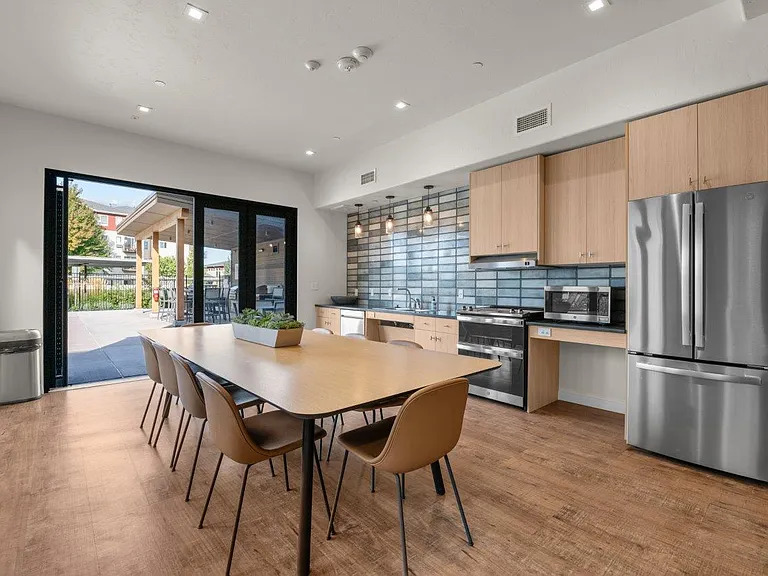 Meritage West — Photo 22