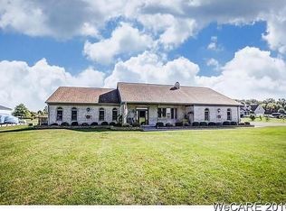 3170 Stewart Rd, Lima, OH 45801