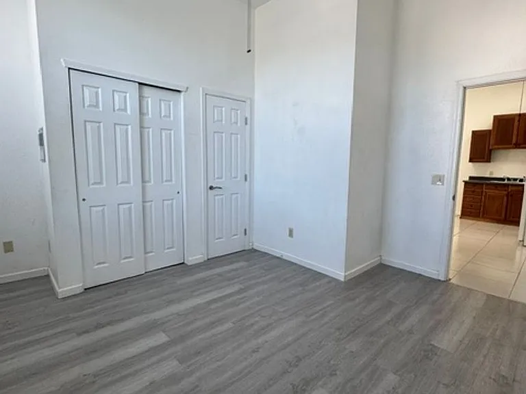 132 W. Sycamore St. — Photo 13