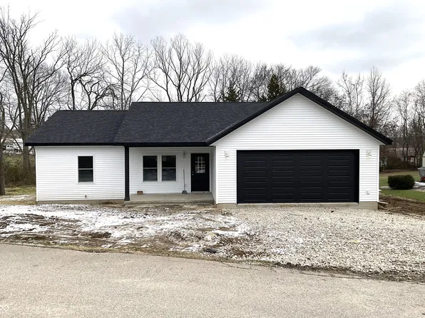 32 Ashley St, Spencer, IN 47460
