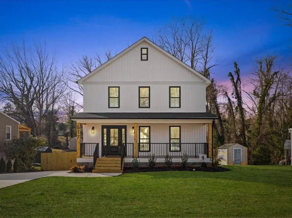 617 N 3rd St, Mebane, NC 27302