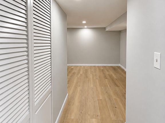 4th image of 2019 Northeast Ave APT Basement