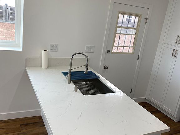 4th image of 13521 Cerise Ave