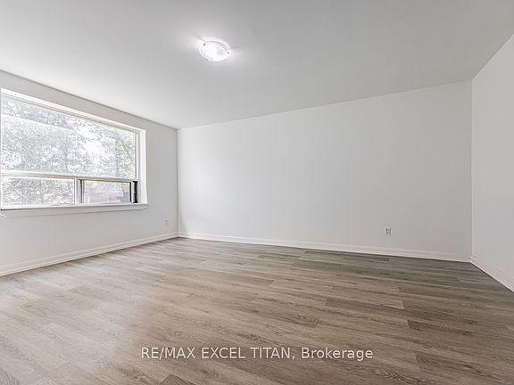 2nd image of 4 Hill Heights Rd #304