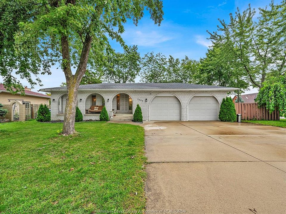 1st image of 2068 Lesperance Rd