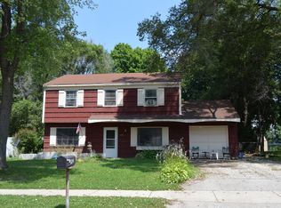 534 Spruce Rd, Bolingbrook, IL 60440