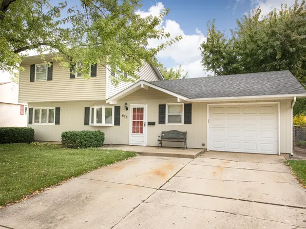 626 Oriole Dr, Streamwood, IL 60107