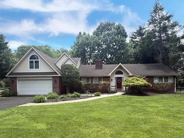 333 Spring House Rd, Newtown, PA 18940