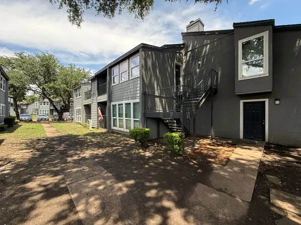 9696 Walnut St, Dallas, TX