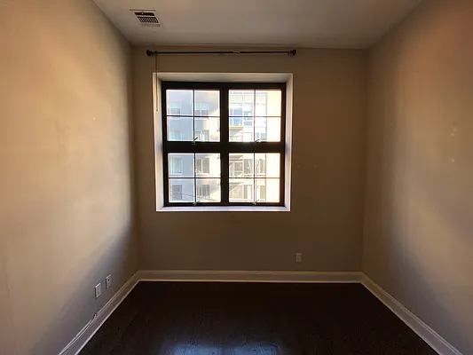 Rented by Nooklyn NYC LLC | media 10