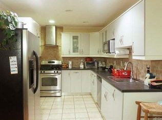 355 Chopsey Hill Rd, Bridgeport, CT 06606