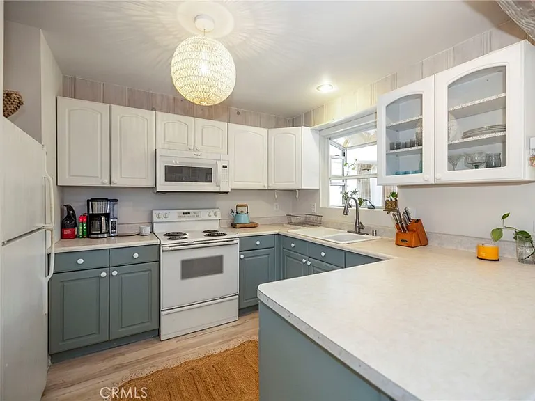 2576 Green Hills Way — Photo 17