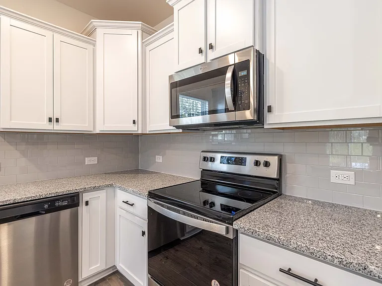 724 Scotch Meadows Loop — Photo 8
